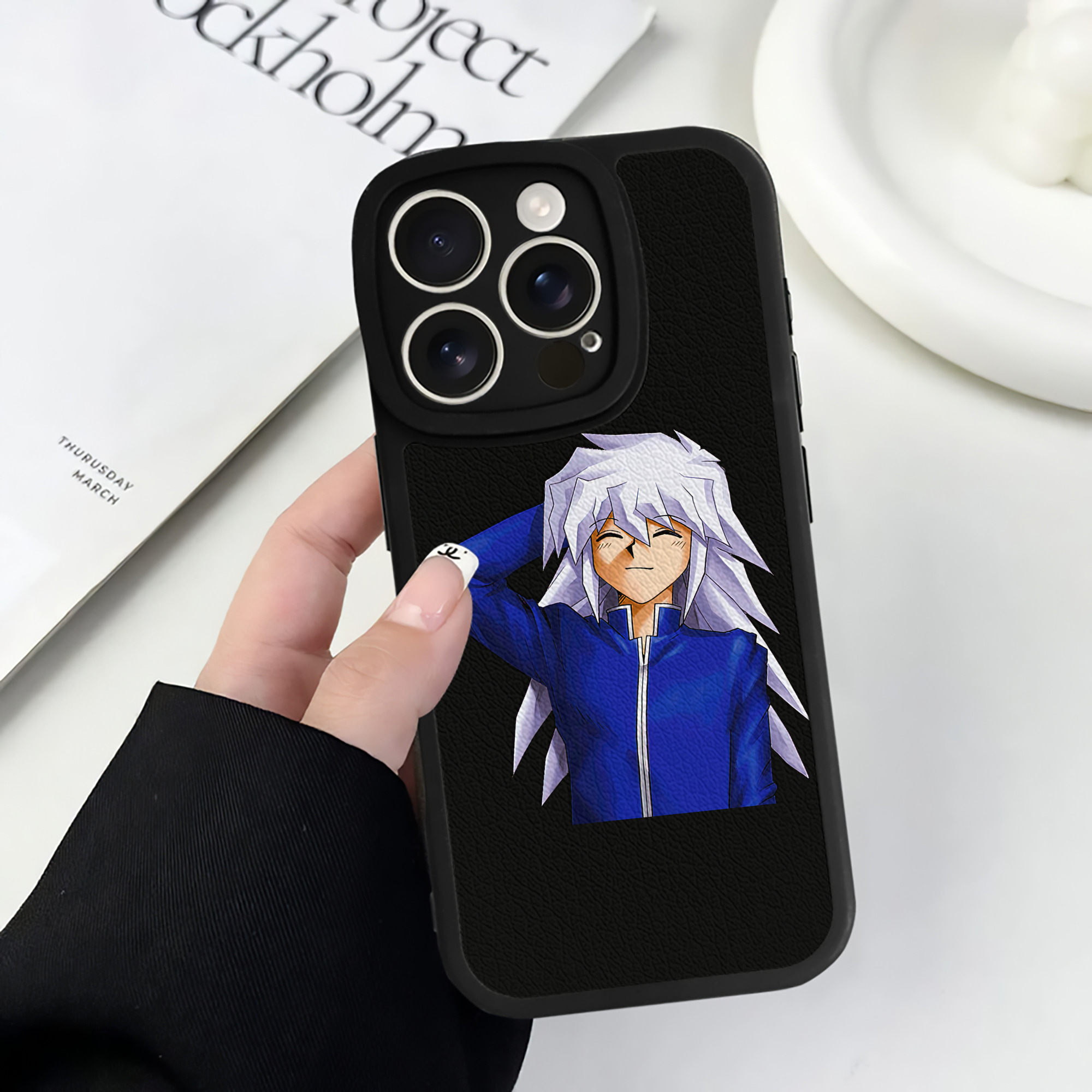 （画像用） 遊☆戯☆王 Yu-Gi-Oh! 【iPhone 16シリーズ対応】シリコンスマホケース（レザー調） 材質：シリコン